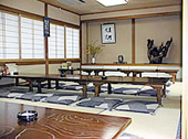 花水木出石店